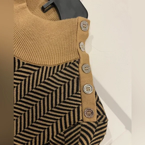 Calvin Klein Mock Neck Sweater Size Medium Black and Tan - Picture 3 of 6